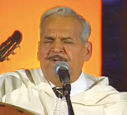 اختتام أيام الأغنية الشعبية لولاية سكيكدة                    تكريم الفنان معزوز بوعجاج