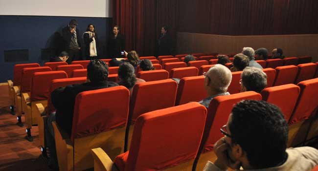 Les caméras de jeunes réalisateurs dépeignent l'angoisse des lendemains algériens