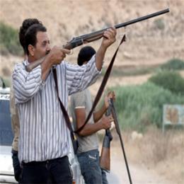 طلقة عشوائية من بندقية صيد تصيب طالب بالثانوية في الشفة بالبليدة