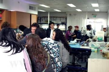 طلبة علوم البحار والبيوتكنولوجيا بمستغانم يواصلون إضرابهم للأسبوع الثاني