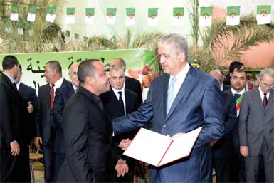 سلال يثمن من بسكرة المصالحة والإصلاح السياسي للرئيس بوتفليقة