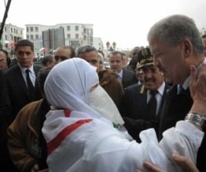 الوزير الأول يدشن ويعاين عدّة ورشات في ولاية غليزان ويؤكد