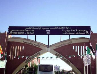 والي أدرار في لقاء طارئ مع المقاولين العاملين في الميدان