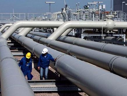 فرنسا تدخل في أزمة غاز بسبب تعطل مصفاة سكيكدة