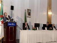 La CNCPPDH décerne le prix national des droits de l'Homme au président Bouteflika