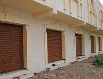 محلات رئيس الجمهورية مخازن للعلف بعزابة في سكيكدة