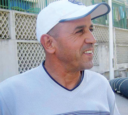 شباب باتنة                    بوعراطة ومواسة أو عامر جميل لخلافة يعيش