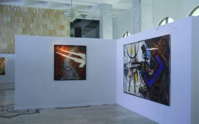 Les arts plastiques orphelins d'espaces, de public et d'investisseurs