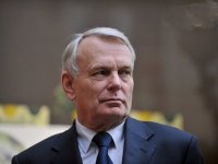 Le PM français en visite officielle en Algérie