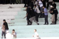 Huit supporters arrêtés, des blessés et dégradation de biens publics