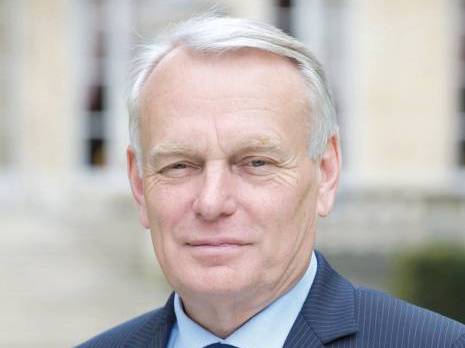 Signature d'une dizaine de contrats