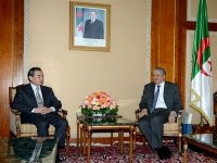 Abdelmalek Sellal reçoit le ministre des Affaires étrangères chinois