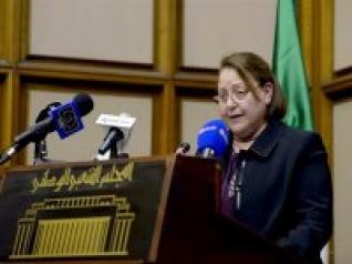 Derdouri souligne le rôle des TIC dans le développement économique