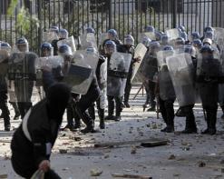 15 جريحا في مواجهات بين محتجين والشرطة ببراقي بالعاصمة