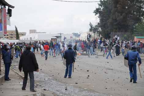 بعد هدنة أشهر..فتيل الاحتجاجات يشتعل من جديد بالعاصمة ومناطق متفرقة بالجزائر