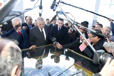 سلال يحمل من الطارف النخبة مسؤولية تحقيق النقلة الحضارية