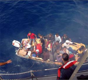 ينحدرون كلهم من دائرة عين الترك بوهران                    نجاة 5 حرافة و5 مفقودين بالمياه الإقليمية