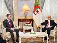 Ould Khelifa et son homologue serbe passent en revue les relations entre les deux pays