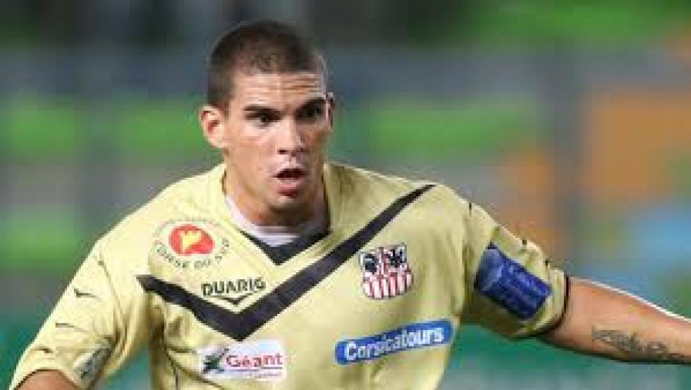 مجاني يقترب من التعاقد مع فالنسيان الفرنسي