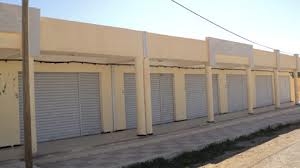 لم توزع بالرغم من انتهاء الأشغال بها... محلات عرضة للتخريب والسرقة في بومرداس