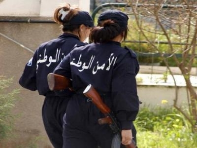 شرطية ورئيس جمعية ضمن شبكة تزوير ونصب واحتيال بوهران