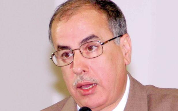 كريم يونس يوقّع في العاصمة وبجاية