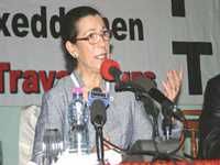 Elle a animé hier un meeting à Oran