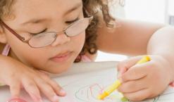 إطلاق قافلة طبية لفحص التلاميذ ومساعدتهم لوضع نظارات بوهران