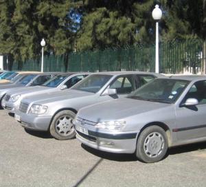 فصيلة الأبحاث لدرك وهران وضعت حدا لنشاطها                    تفكيك شبكة مختصة في سرقة السيارات وتزوير وثائقها