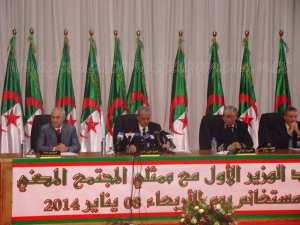 لوزير الاول عبد المالك سلال يقول ان 'مستغانم منارة الحضارة الجزائرية في أبعادها الإسلامية والعربية والأمازيغية '