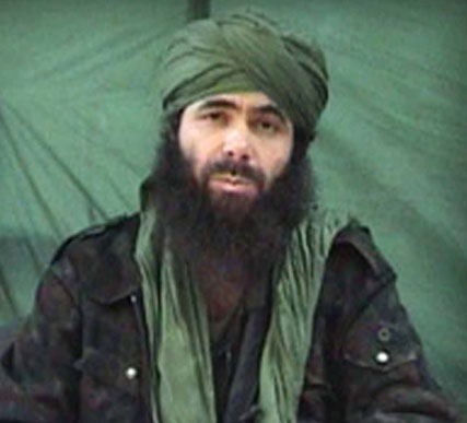 في قضية تعود لسنة 2006 وتخص القتل وتفجير الأماكن العمومية                    حطاب و البارا  ودروكدال أمام جنايات العاصمة يوم الثلاثاء