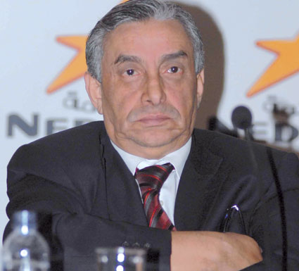 مولودية وهران                    اللاعبون ينتظرون منحة الفوز على العميد