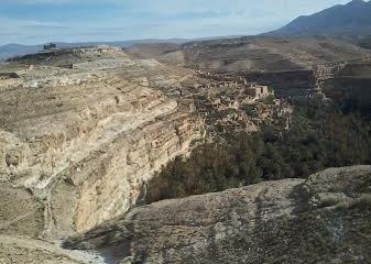 Une vue sur les balcons de Ghoufi