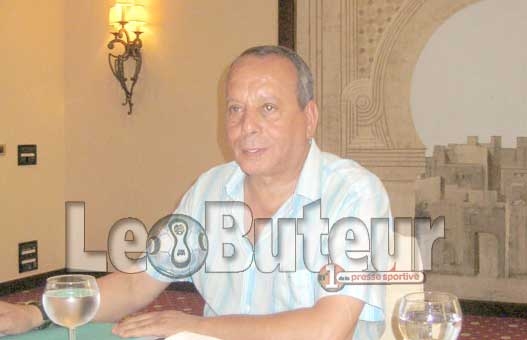 Quand de Chlef, Djebbari loue toujours un bus privé