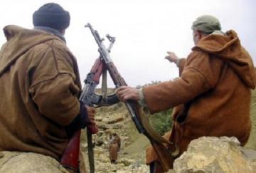 مكافحو الإرهاب يحتجّون بالبويرة وتيزي وزو