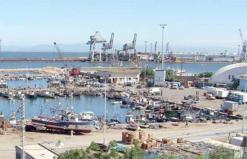 الفوضى والعشوائية تحكمان القبضة على قطاع الصيد البحري بعنابة