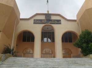 محكمة تنس بالشلف تحقق في تزوير قرار ولائي بإغلاق حانة بيع الخمور