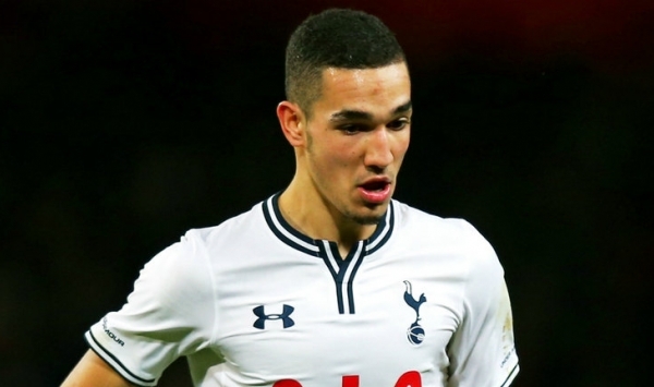 تيم شيروود مدرب توتنهام الإنجليزي