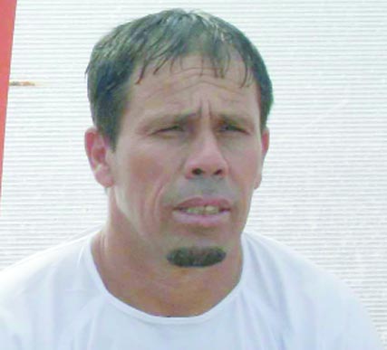 أولمبي الشلف يحضر للقاء البليدة                    بن شوية يقود التدريبات في غياب إيغيل