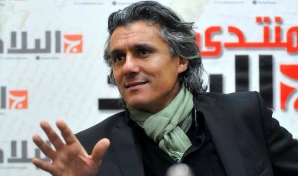 نقاز يعد باستبدال اللغة الفرنسية في الجزائر باللغة الانكليزية