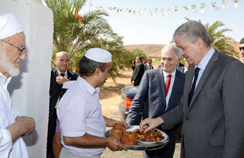 Abdelmalek Sellal fête El Mawlid Ennabaoui à Ghardaia