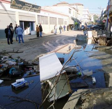 Des habitants cherchent leur route