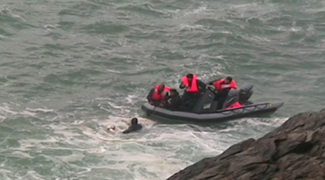 إنقاذ أربعة بحارة فليبينيين من الغرق بسكيكدة