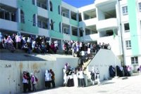 Un taux de 4% selon le ministère, de 63,64% selon les syndicats