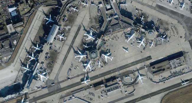 La France a vendu deux satellites espions au Maroc en 2013