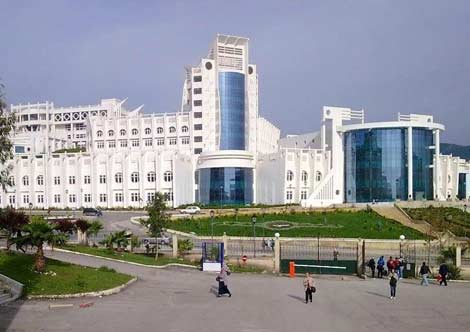 هلع عام وفرار جماعي للطلبة بعد تسرب للغاز بجامعة عنابة