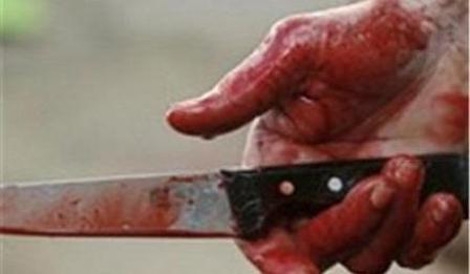 اب يقتل فلذتي كبده بطعنات خنجر أثناء نومهما في تيارت