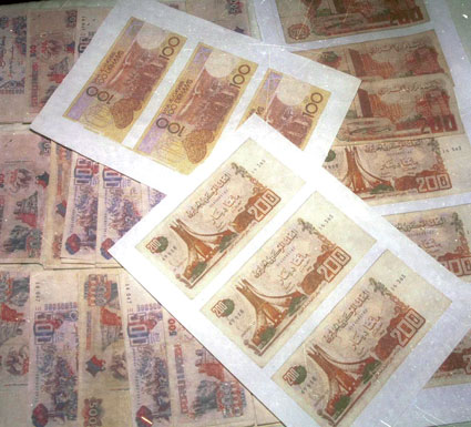 أجهزة البنوك لم تقدر على كشف الأوراق النقدية المزوّرة                    تحقيقات حول دخول مبالغ كبيرة من الدينار المزور إلى عنابة