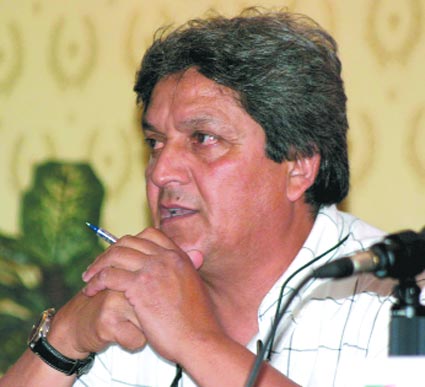 ترجي مستغانم                    هدّان لخلافة جرّادي