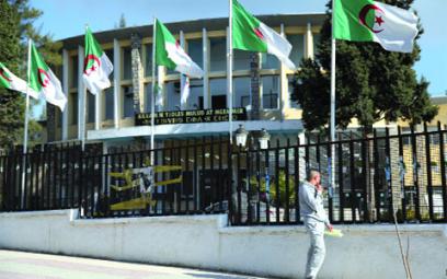 La médiocrité culturelle a la peau dure